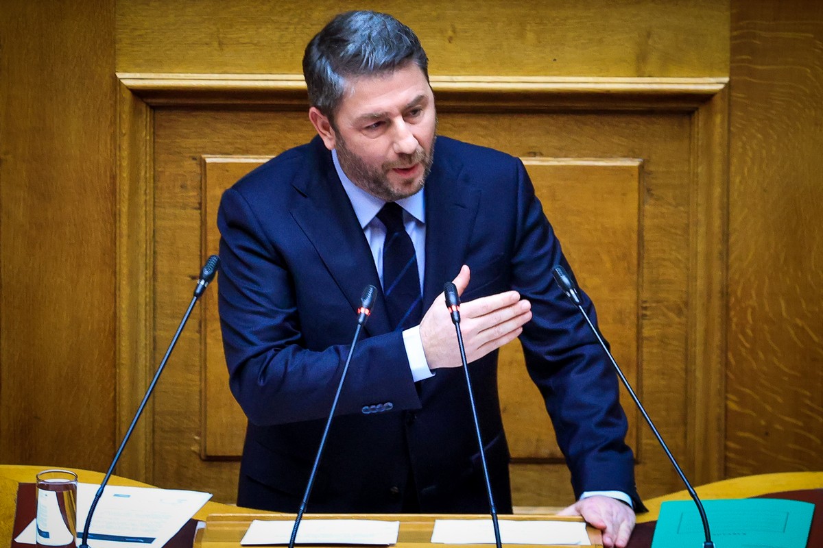 Ανδρουλάκης: Πρόταση δυσπιστίας την Τετάρτη – Υπάρχουν ακλόνητα στοιχεία εις βάρος της κυβέρνησης