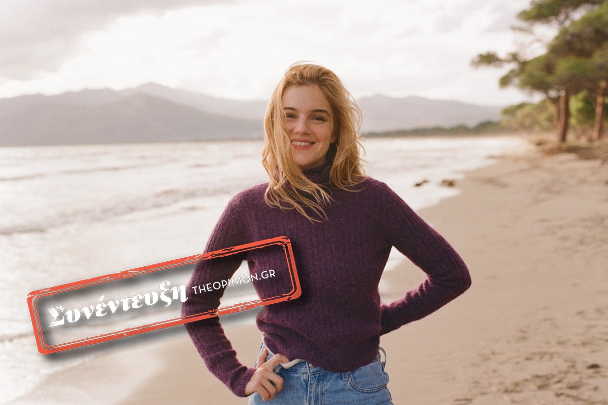 Νατάσα Εξηνταβελώνη στο TheOpinion: «Δεν γίνεται το θέατρο να μην αναφέρεται στο “εδώ και τώρα”»