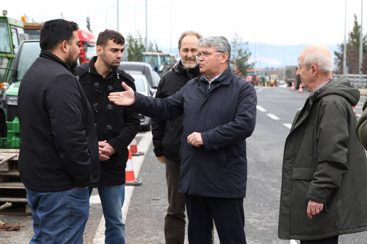 Στα αγροτικά μπλόκα της Θεσσαλίας ο Δημήτρης Νατσιός – Τι προτείνει η ΝΙΚΗ για την ενίσχυση του αγροτικού τομέα (ΦΩΤΟ)