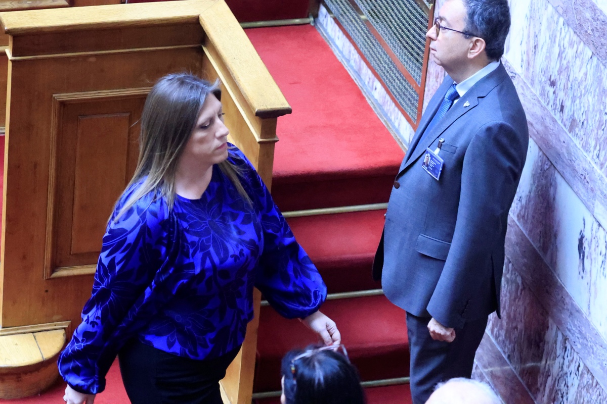 Αποχώρησε η Κωνσταντοπούλου από την ψηφοφορία για ΠτΔ – «Όχι στη συγκάλυψη»