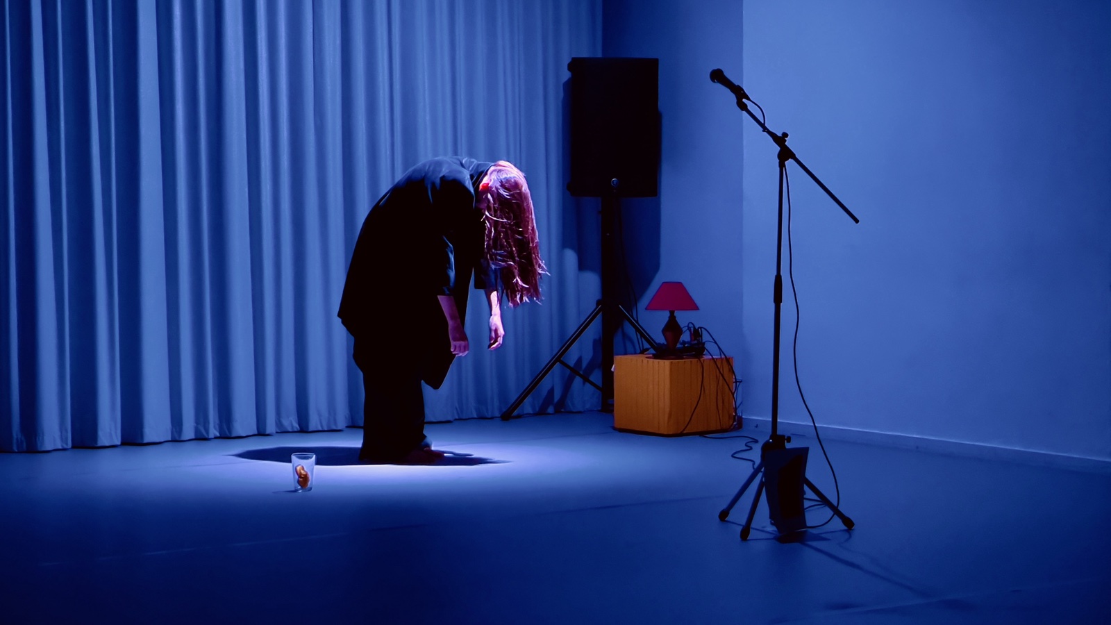 «Ον»: Μια performance για το κενό και την ύπαρξη