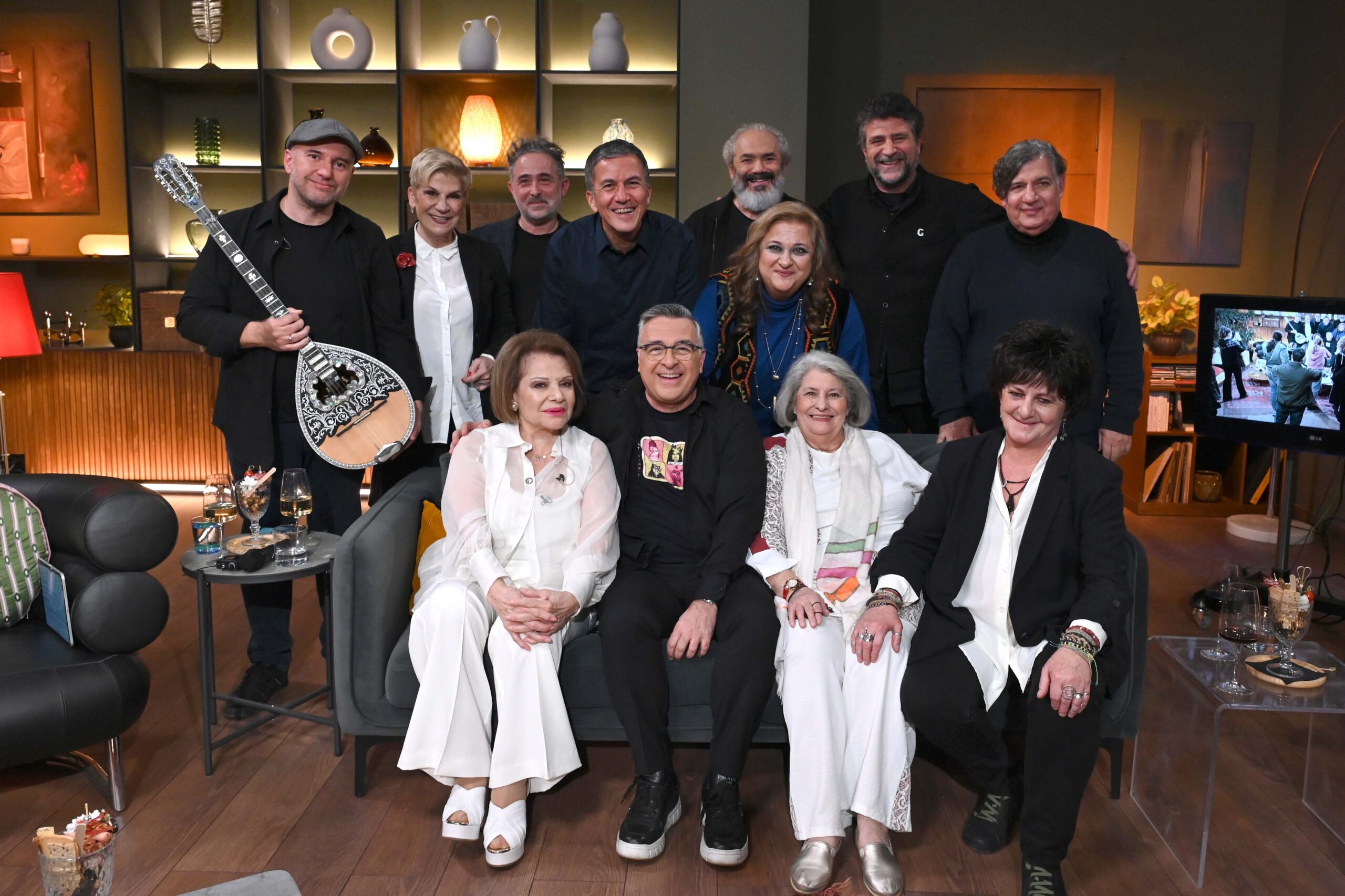 Μια βραδιά αφιερωμένη στη Θεσσαλονίκη με Πίτσα Παπαδοπούλου, Μαριώ και Φωτεινή Βελεσιώτου (videos)