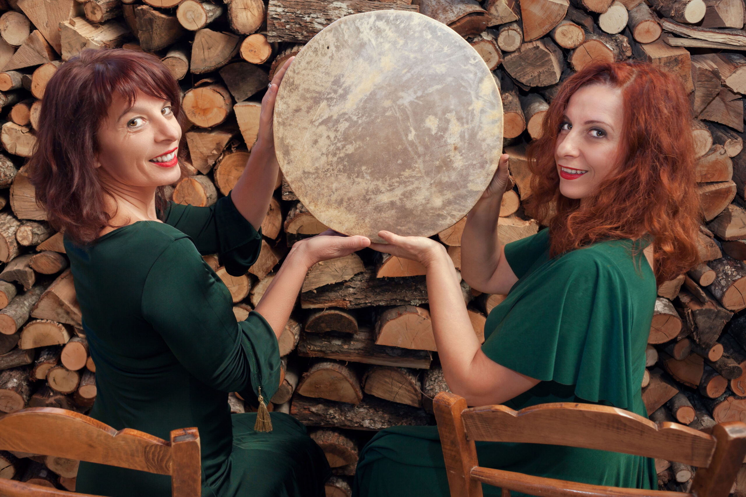 Το Alte Fablon  για την παγκόσμια ημέρα της Γυναίκας  παρουσιάζει μια παράσταση Αφήγησης μόνο για Ενήλικες  «Γυναικών ψίθυρος»