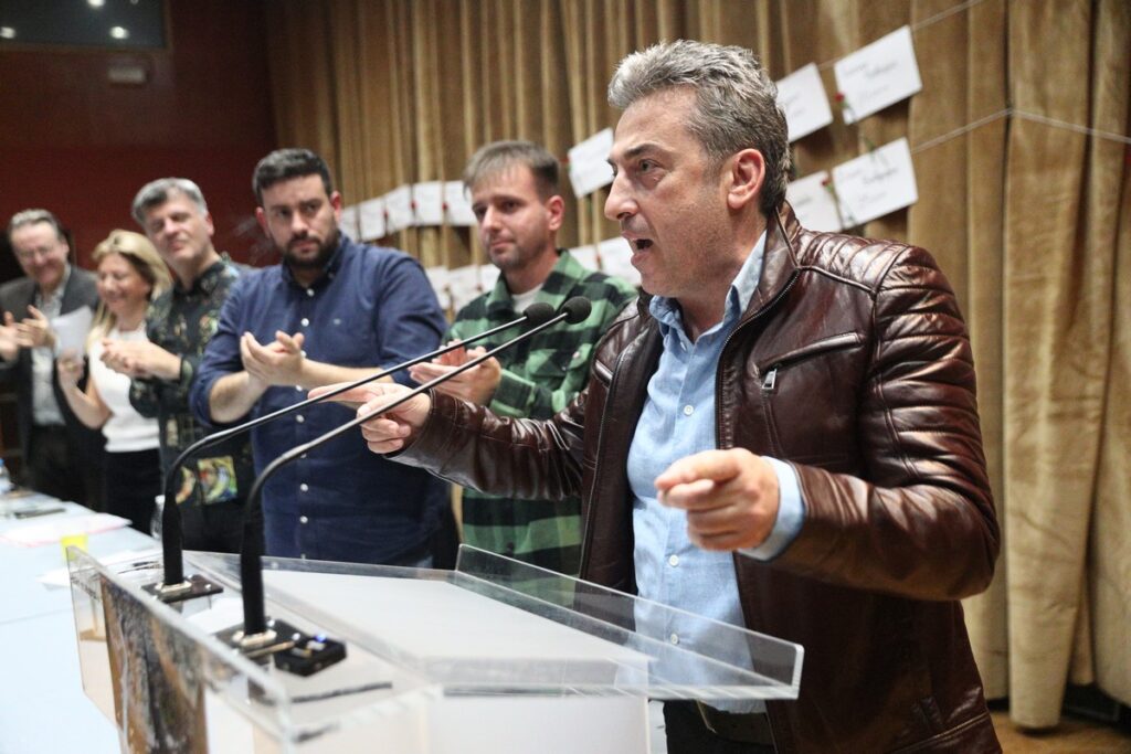 Συγκλονιστική ομιλία Καρυστιανού: «Ήρθε η στιγμή να αλλάξουν τα πάντα» (ΦΩΤΟ + VIDEO)
