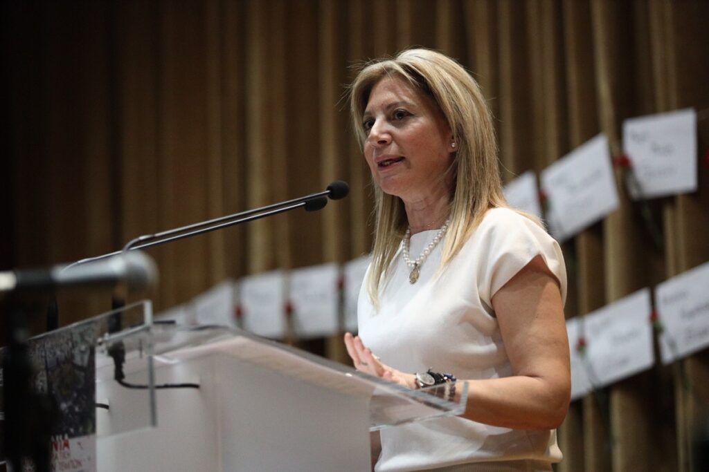 Συγκλονιστική ομιλία Καρυστιανού: «Ήρθε η στιγμή να αλλάξουν τα πάντα» (ΦΩΤΟ + VIDEO)