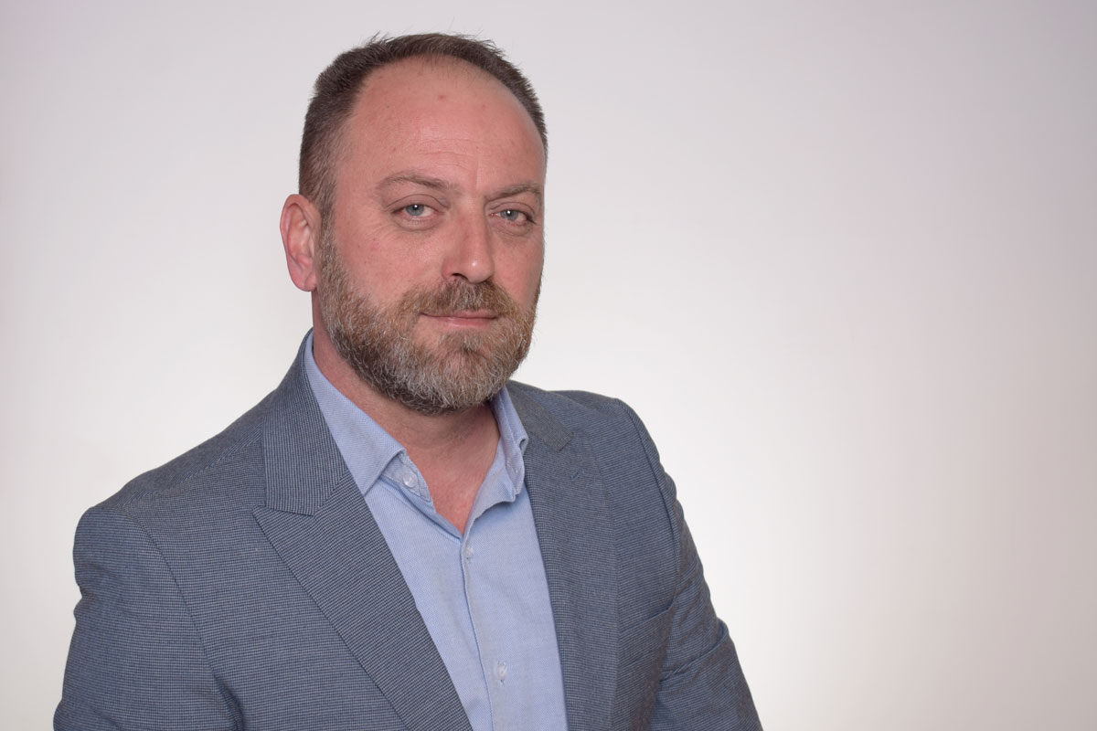 Σε σκηνικό «κινούμενης άμμου» ποια είναι η σταθερά για τον λαό;