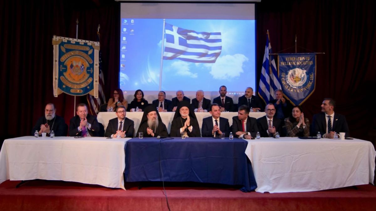 Ανδρουλάκης από Αστόρια: «Να μην υπάρχει παιδί που να μην μπορεί να μάθει την ελληνική γλώσσα» (ΦΩΤΟ)