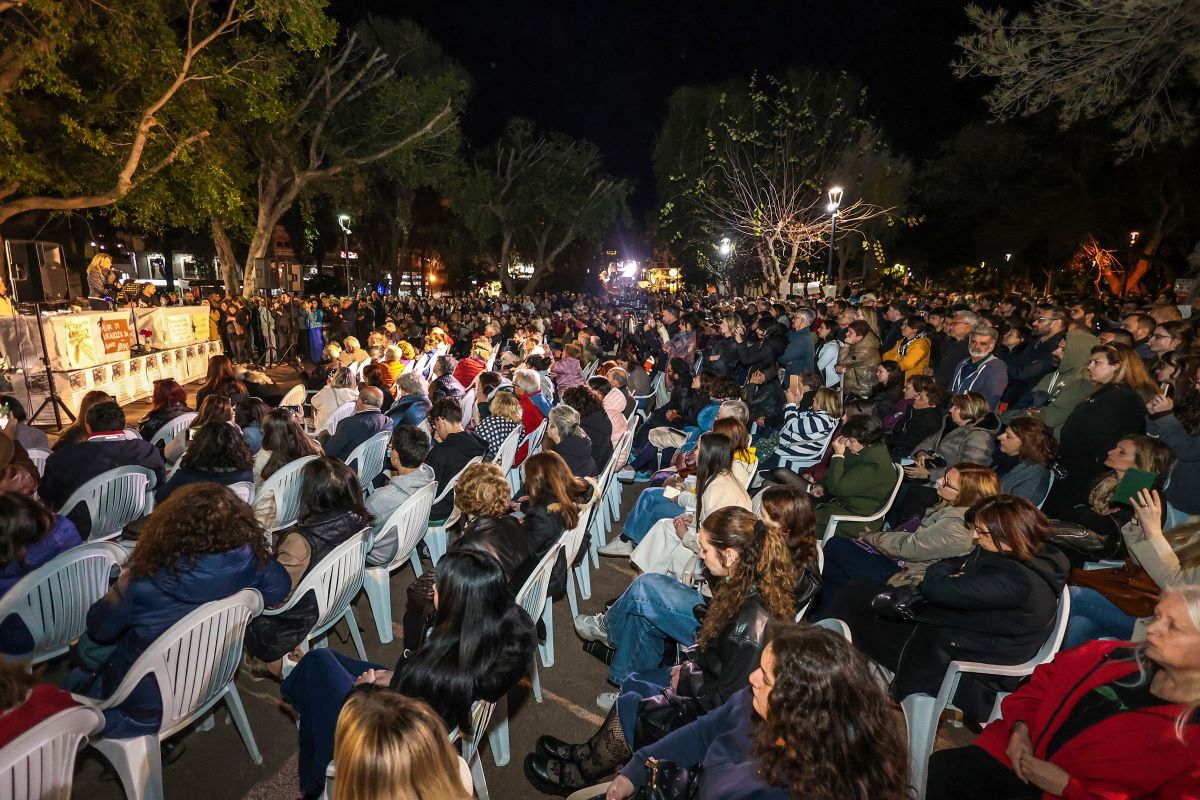 Καρυστιανού: «Ό,τι κι αν κάνουν όλοι μαζί θα νικήσουμε» (ΦΩΤΟ + VIDEO)