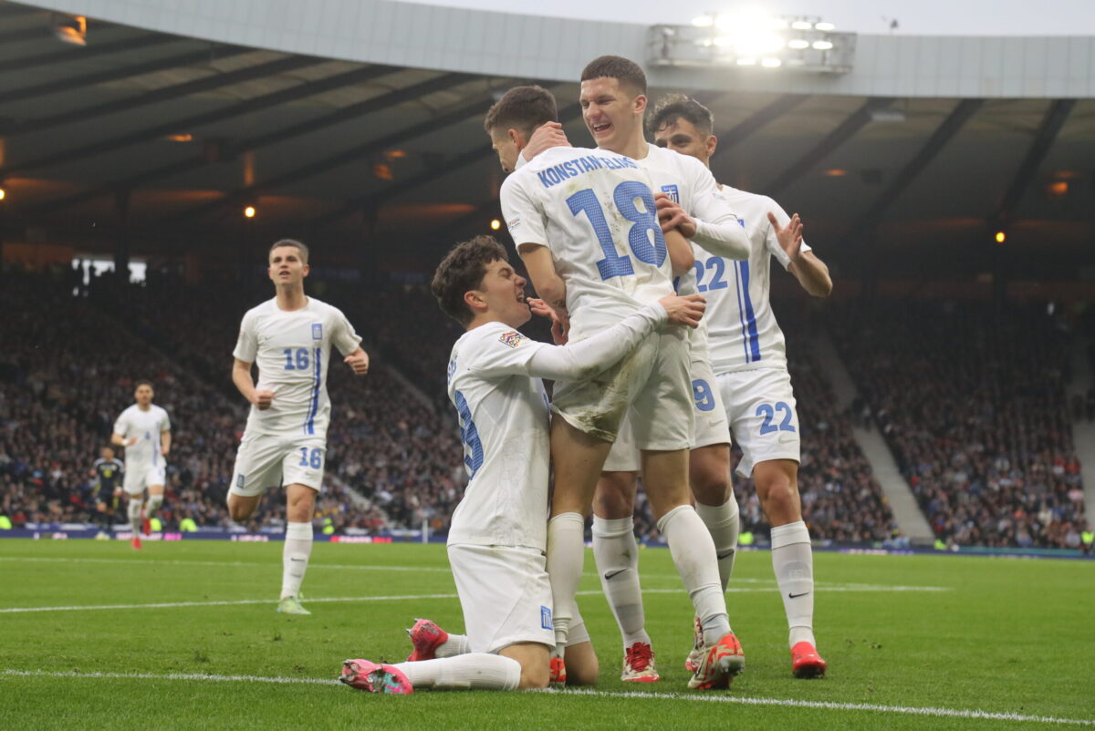 Συγχαρητήρια της πολιτικής ηγεσίας για τη νίκη της Εθνικής