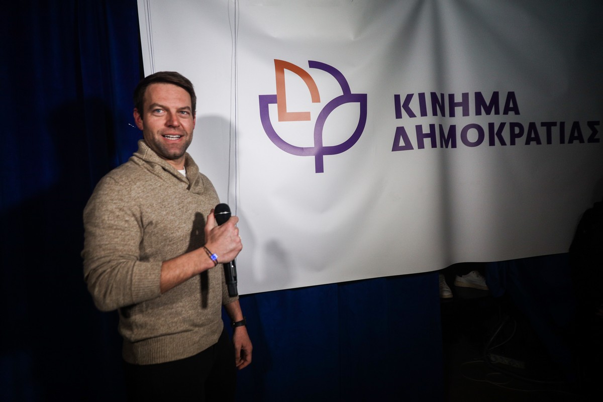 Κασσελάκης υπέρ Λιακούλη