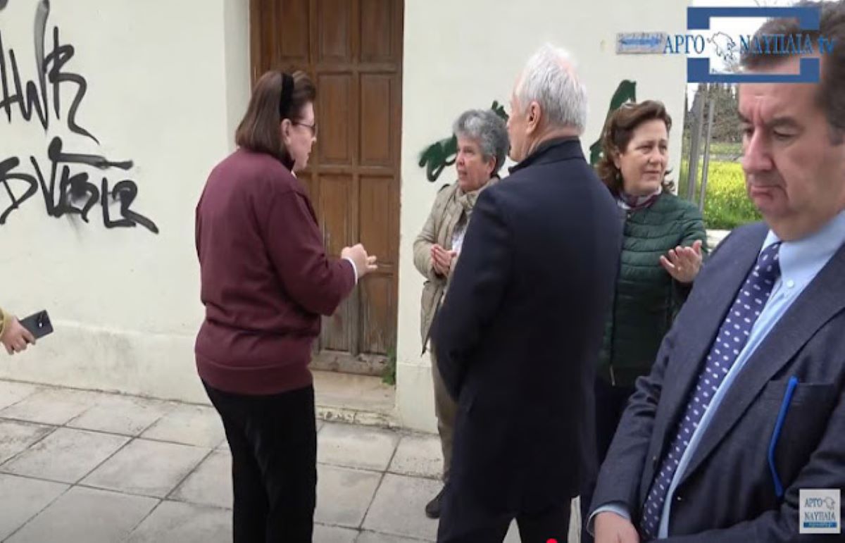 «Έχετε πάρει εκατομμύρια»: Έξαλλη η Μενδώνη με προϊσταμένη αρχαιοτήτων (VIDEO)