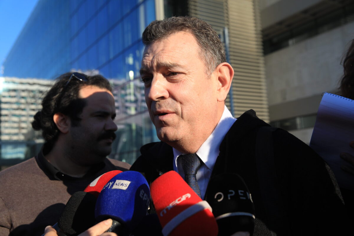 Καταγγελία «βόμβα» από Παπαδόπουλο: «Με παρακολουθούν – Διαγραφήκαμε γιατί δεν υπακούμε»