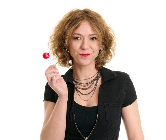 Οι «Όμορφες Σκέψεις» της Ήρας Κατσούδα «έρχονται» στο θέατρο Αυλαία