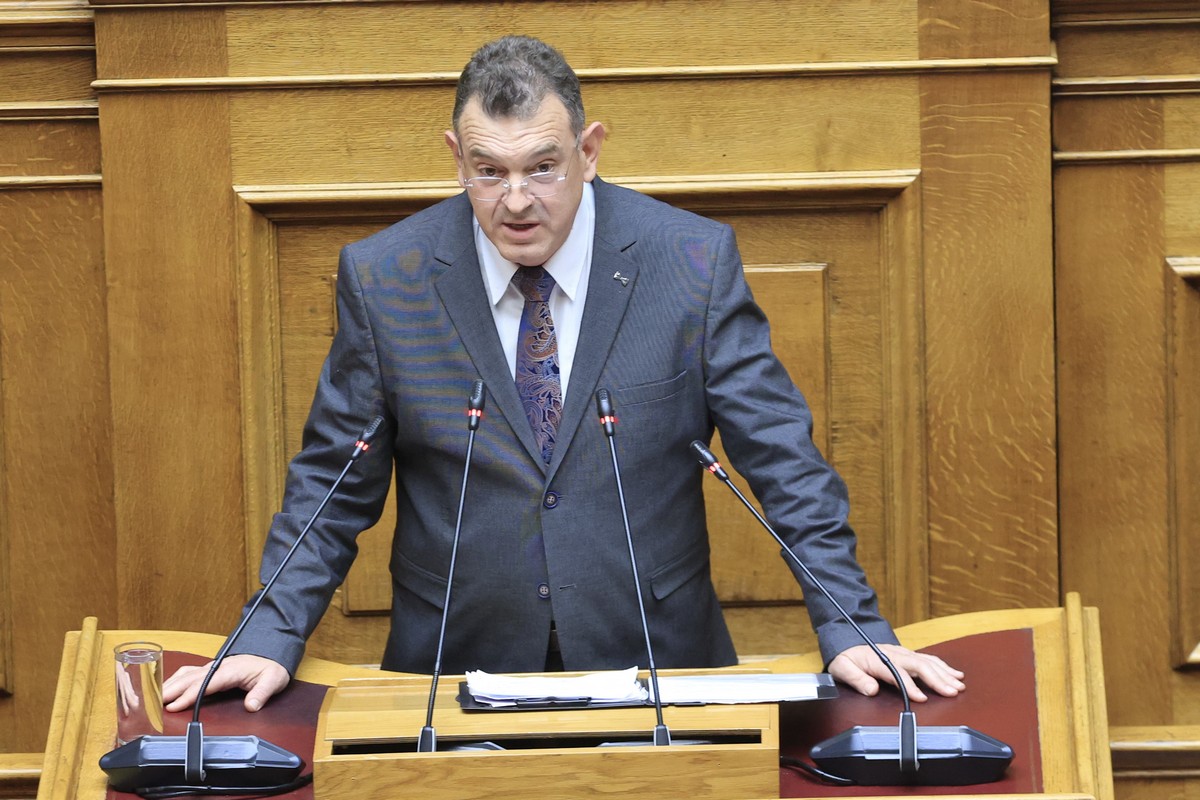 Εκτός ΝΙΚΗΣ ο βουλευτής Θεσσαλονίκης Νίκος Παπαδόπουλος – Του ζητούν να παραδώσει την έδρα του