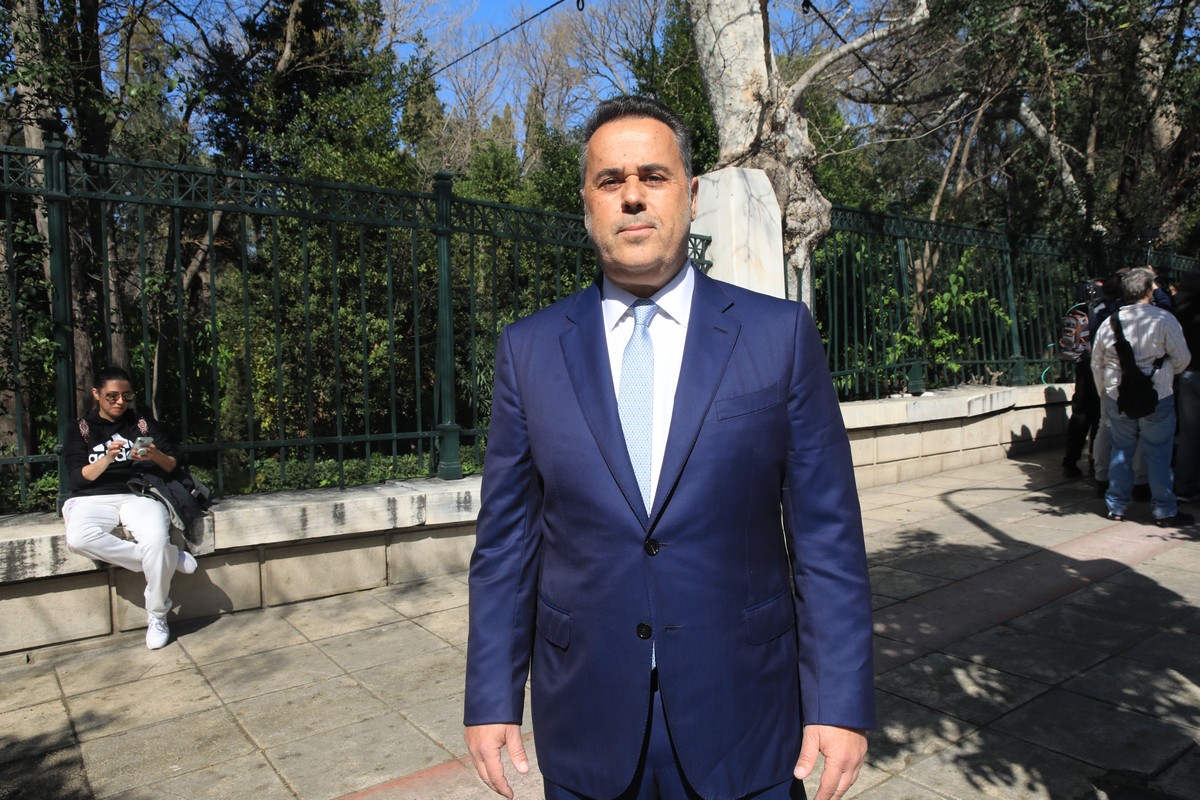 Συγκινεί η ανάρτηση Παπαστεργίου για τη «Βιολάντα»: «Χρωστάμε σε αυτές τις γυναίκες να δούμε τι πήγε λάθος»