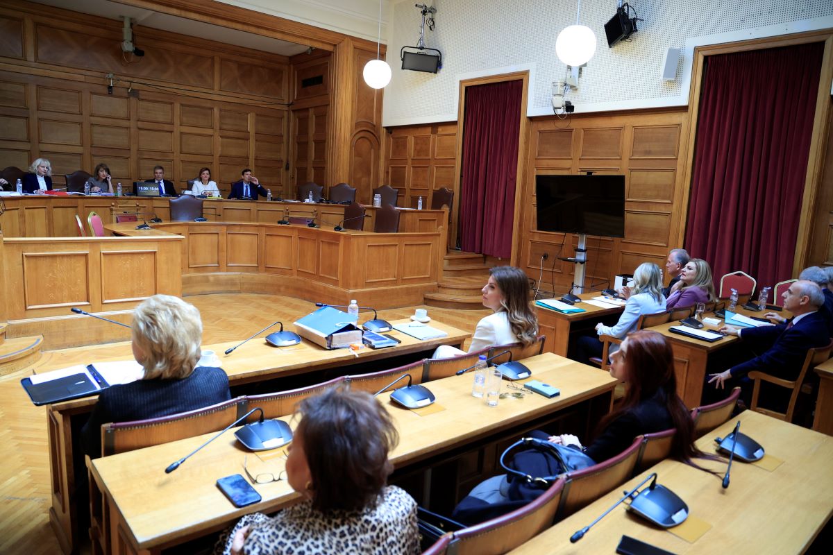 ΣΥΡΙΖΑ- Τέμπη: Κλείνουν την Προανακριτική για να μην απολογηθεί ο Μητσοτάκης για το μπάζωμα