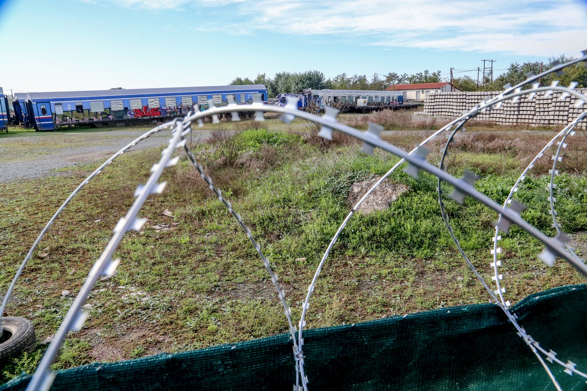 Τέμπη: Νέα έρευνα στα συντρίμμια για τα αίτια της φωτιάς – Ποιοι καλούνται στον Εφέτη για το πρόσωπο που έδωσε εντολή για το μπάζωμα