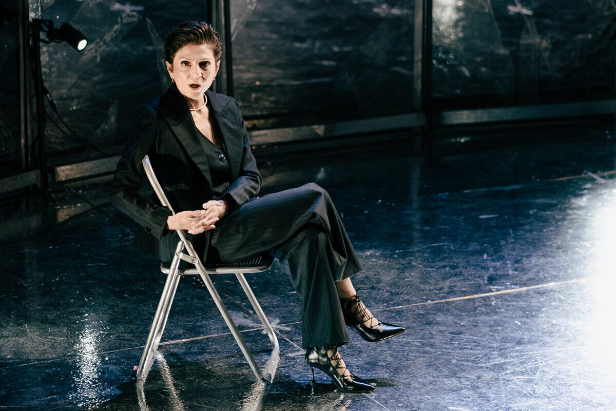 Η θεατρική παράσταση «Απόρρητο» το θέατρο Art Box Fargani