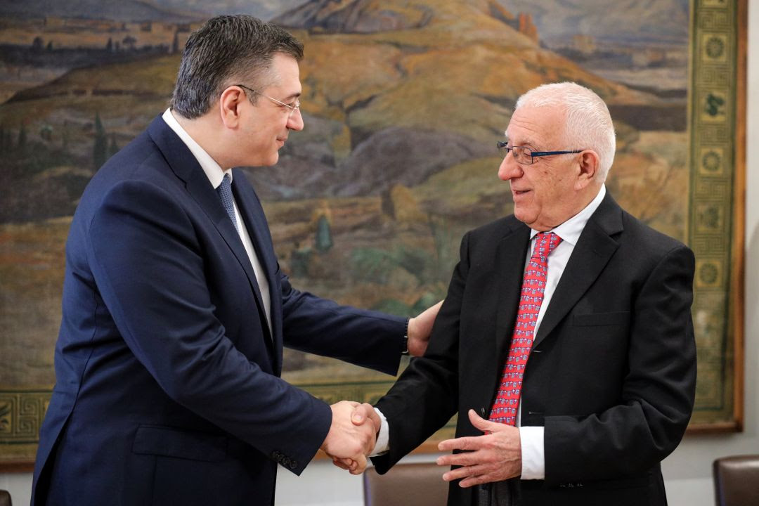 Συνάντηση Κακλαμάνη – Τζιτζικώστα στη Βουλή – Τι συζητήθηκε (ΦΩΤΟ)