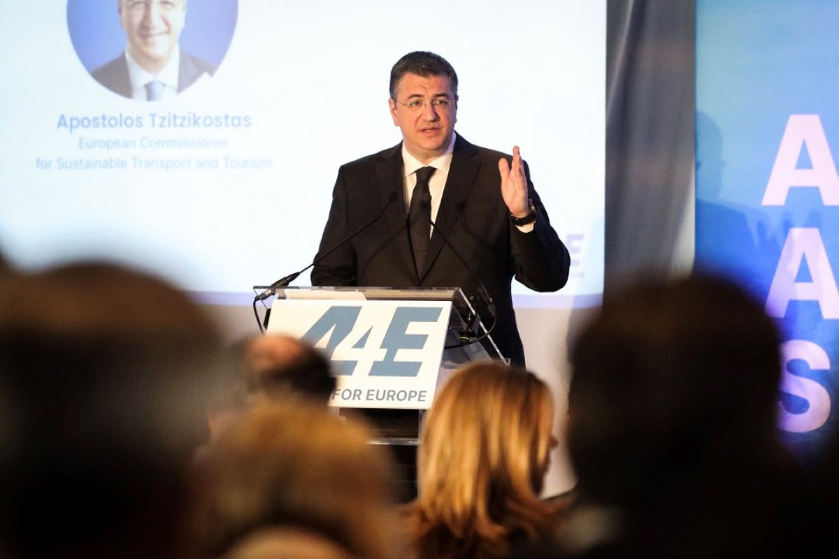 Τζιτζικώστας: «Η απαλλαγή από τις εκπομπές του άνθρακα δεν πρέπει να αποβεί σε βάρος της ανταγωνιστικότητας των ευρωπαϊκών αερομεταφορών»