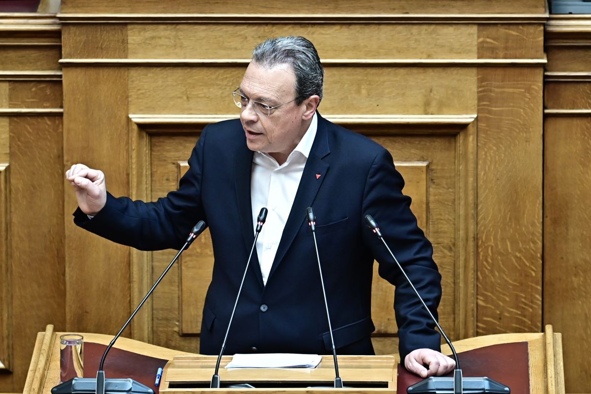 Φάμελλος – Τέμπη: Ζητά την άρση του τηλεφωνικού απορρήτου όσων υπουργών σχετίζονται με το δυστύχημα