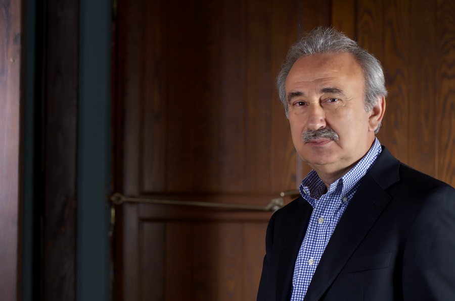 Η… σκόνη στο ΠΑΣΟΚ για τον Πάχτα και τι λένε στη Χαλκιδική