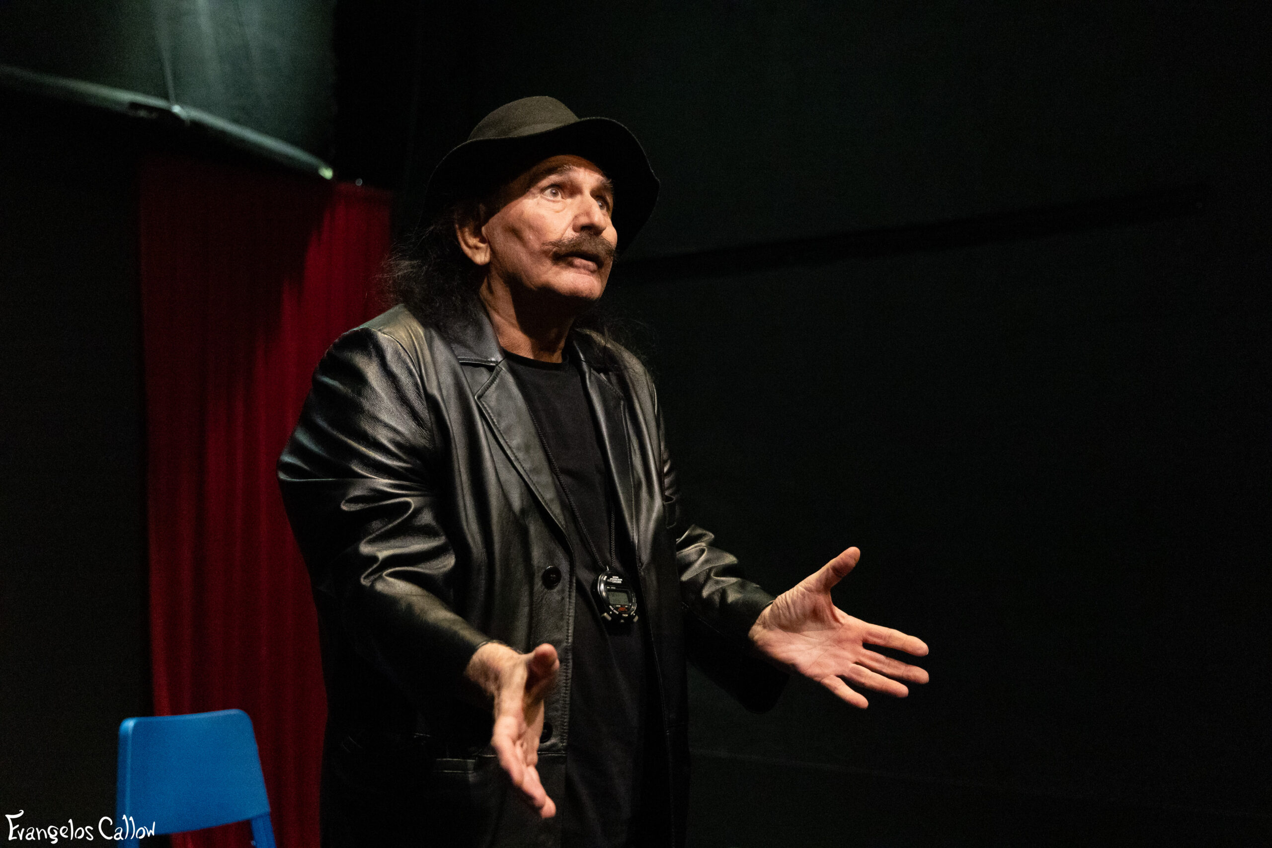 «Ο Δολοφόνος είναι ανάμεσα μας»: Με τον Παύλο Κοντογιαννίδη στο Θέατρο Αθήναιον