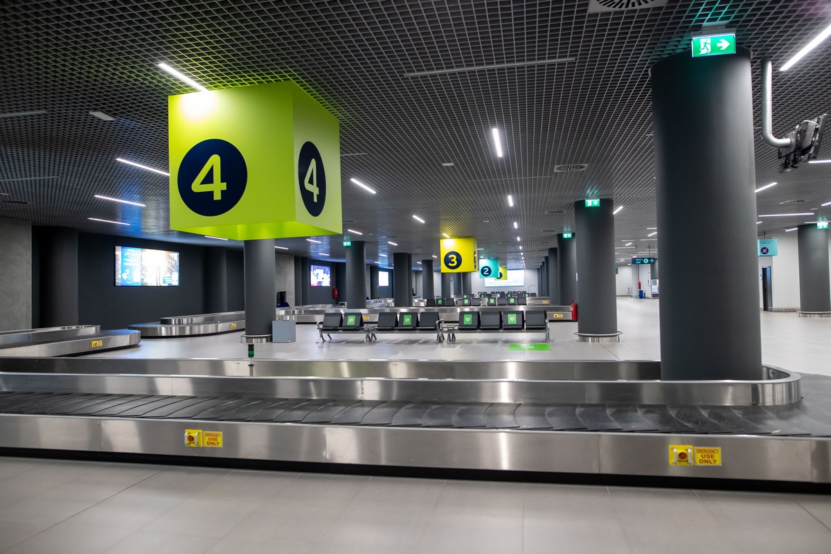 Κανονικά οι πτήσεις την Τετάρτη – Κηρύχθηκε παράνομη η απεργία ελεγκτών και ηλεκτρονικών