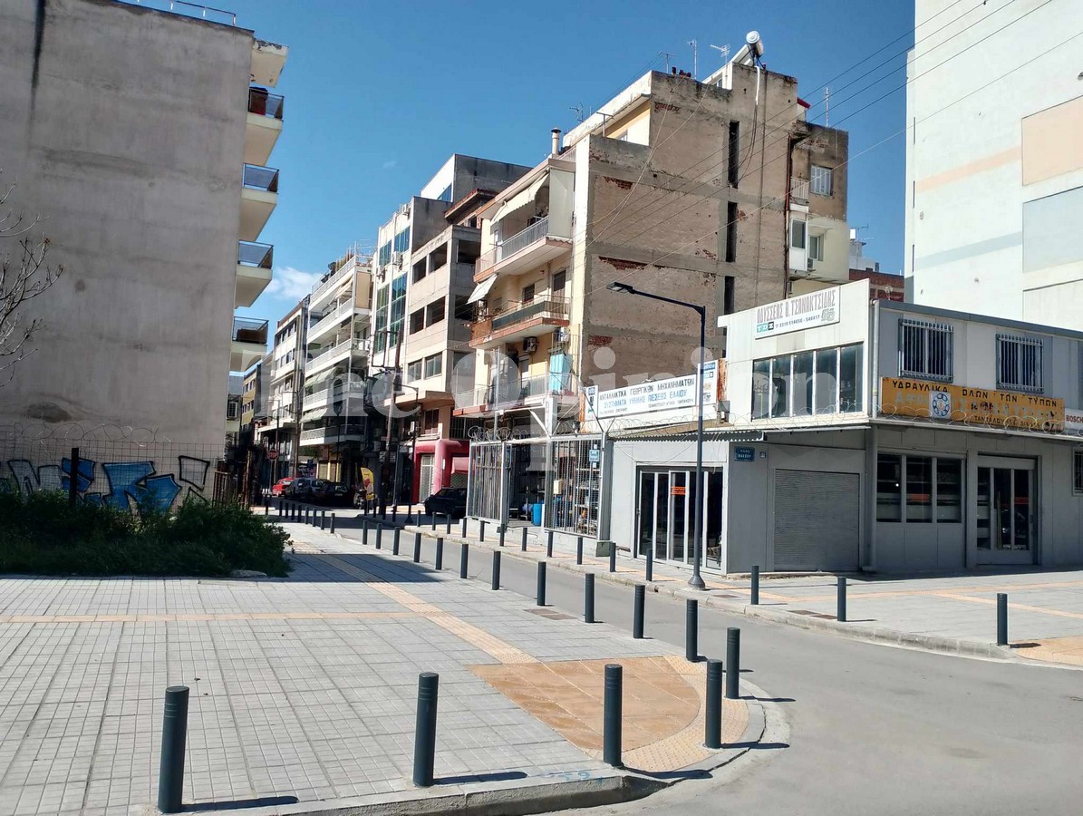 Θεσσαλονίκη: Ολοκληρώθηκαν οι εργασίες ανακατασκευής των πεζοδρομίων στη Β’ Δημοτική Κοινότητα (ΦΩΤΟ)