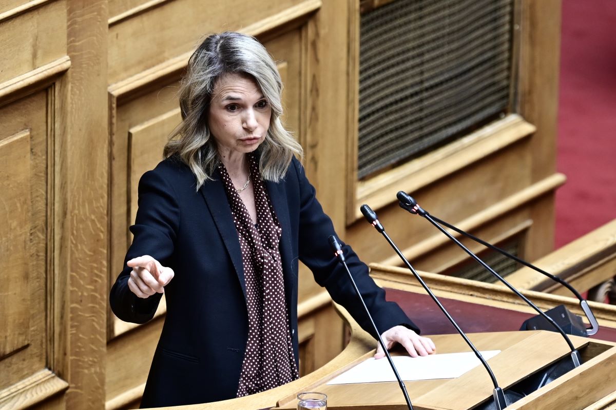 Μ. Αποστολάκη: Καθεστωτική απόφαση η παράκαμψη της Προανακριτικής