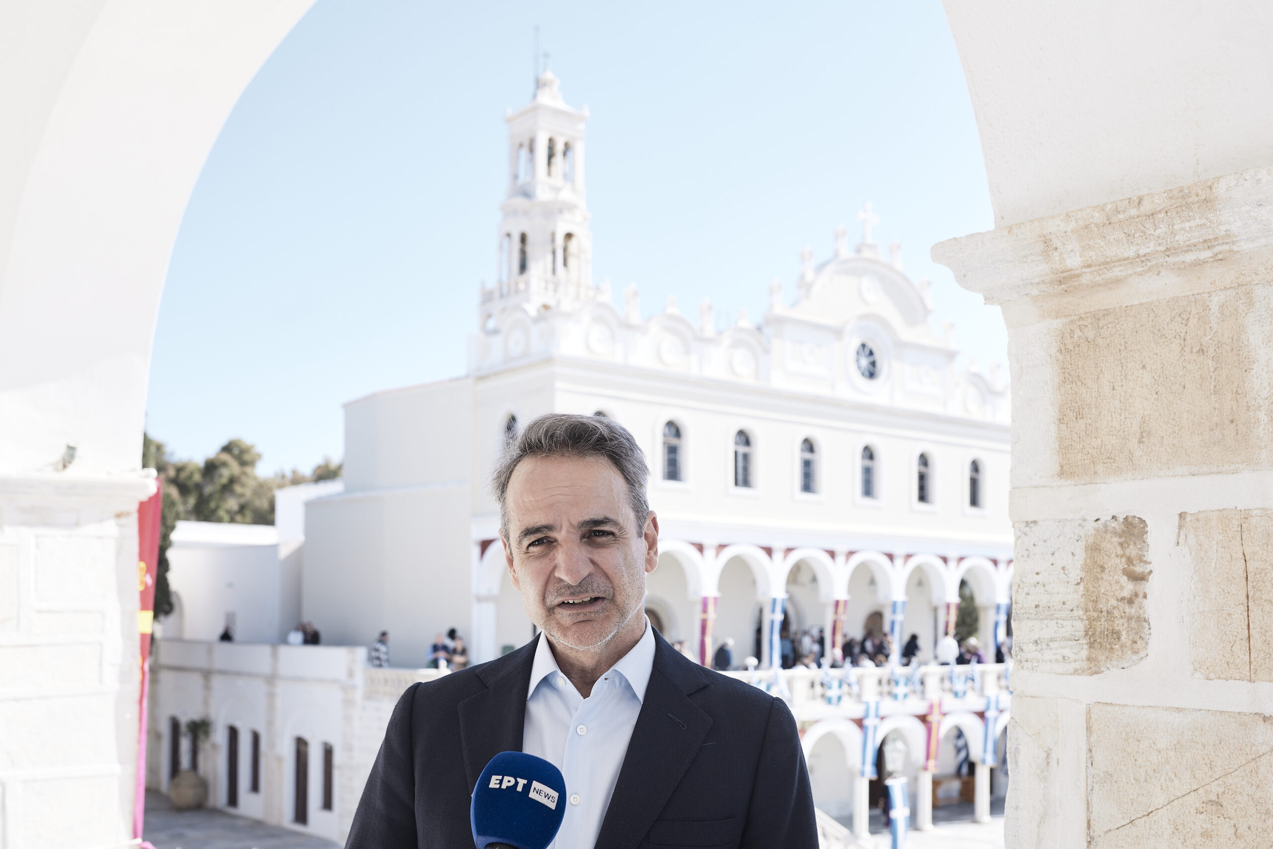 Κ. Μητσοτάκης: Το Άγιο Πάσχα μας θυμίζει πάντα ότι μέσα από τον πόνο, τις δυσκολίες, τις κακουχίες, τις αντιξοότητες, τελικά γεννιέται το φως και η ελπίδα