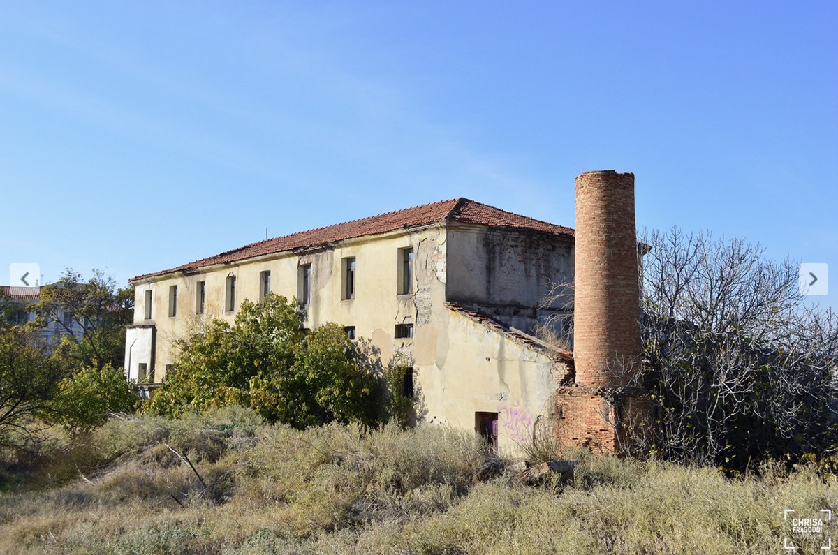Η Κ. Μάλαμα «φέρνει» στη Βουλή το «Μπενουζίλιο» της Πυλαίας
