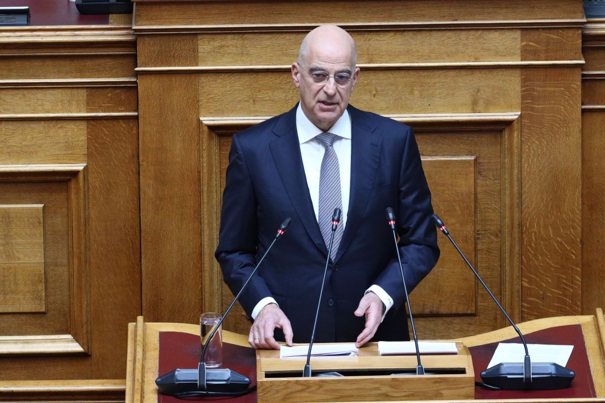 Δένδιας: Αποτροπιασμός για την επίθεση στην Ελληνορθόδοξη εκκλησία του Προφήτη Ηλία στη Δαμασκό