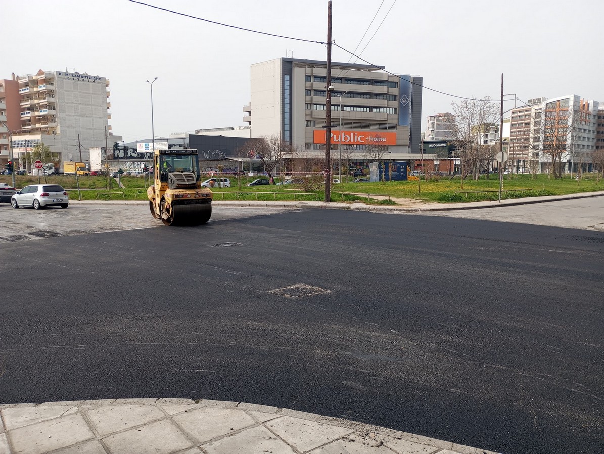 Απάντηση Νικηφορίδη για την ασφαλτόστρωση φρεατίων: «Η επανακατασκευη των φρεατίων ανέβαζε πολύ το κόστος»