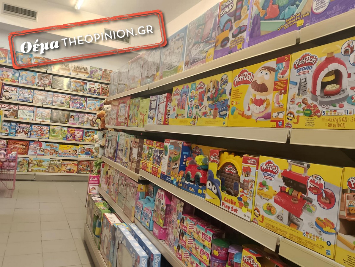 Λαμπάδες και παιχνίδια στο «μικροσκόπιο» – Τι θα πληρώσουν φέτος οι νονοί για δώρα