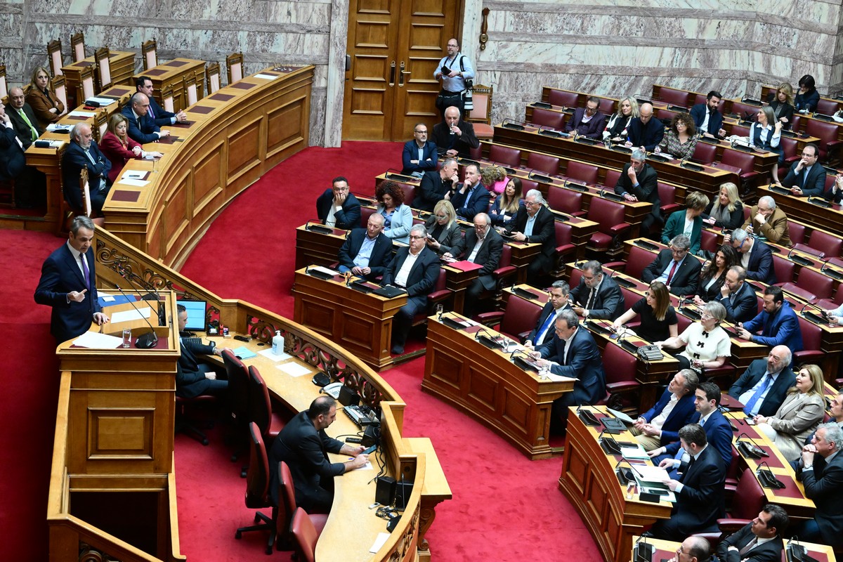 Άρση ασυλίας Πολάκη και Ακρίτα αποφάσισε η Επιτροπή Δεοντολογίας