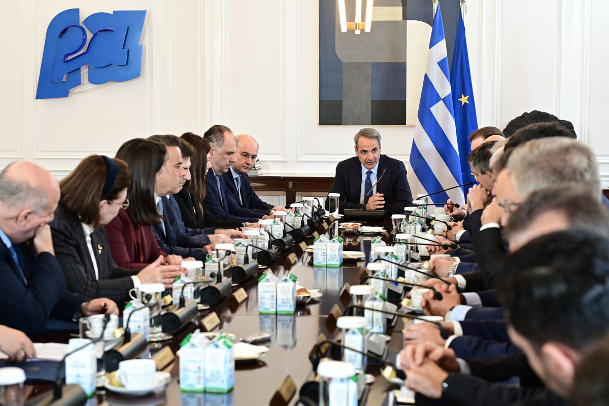 Μητσοτάκης: «Με μοντέλο ΔΕΗ ο νέος ΟΣΕ»