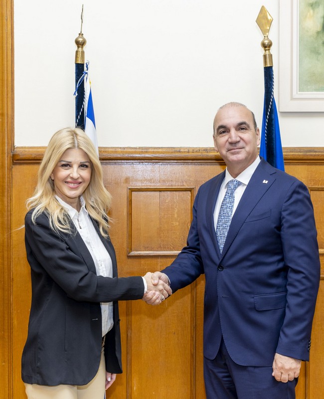 Συνάντηση του Προέδρου του ΕΒΕΘ με την Υφυπουργό Κοινωνικής Συνοχής και Οικογένειας