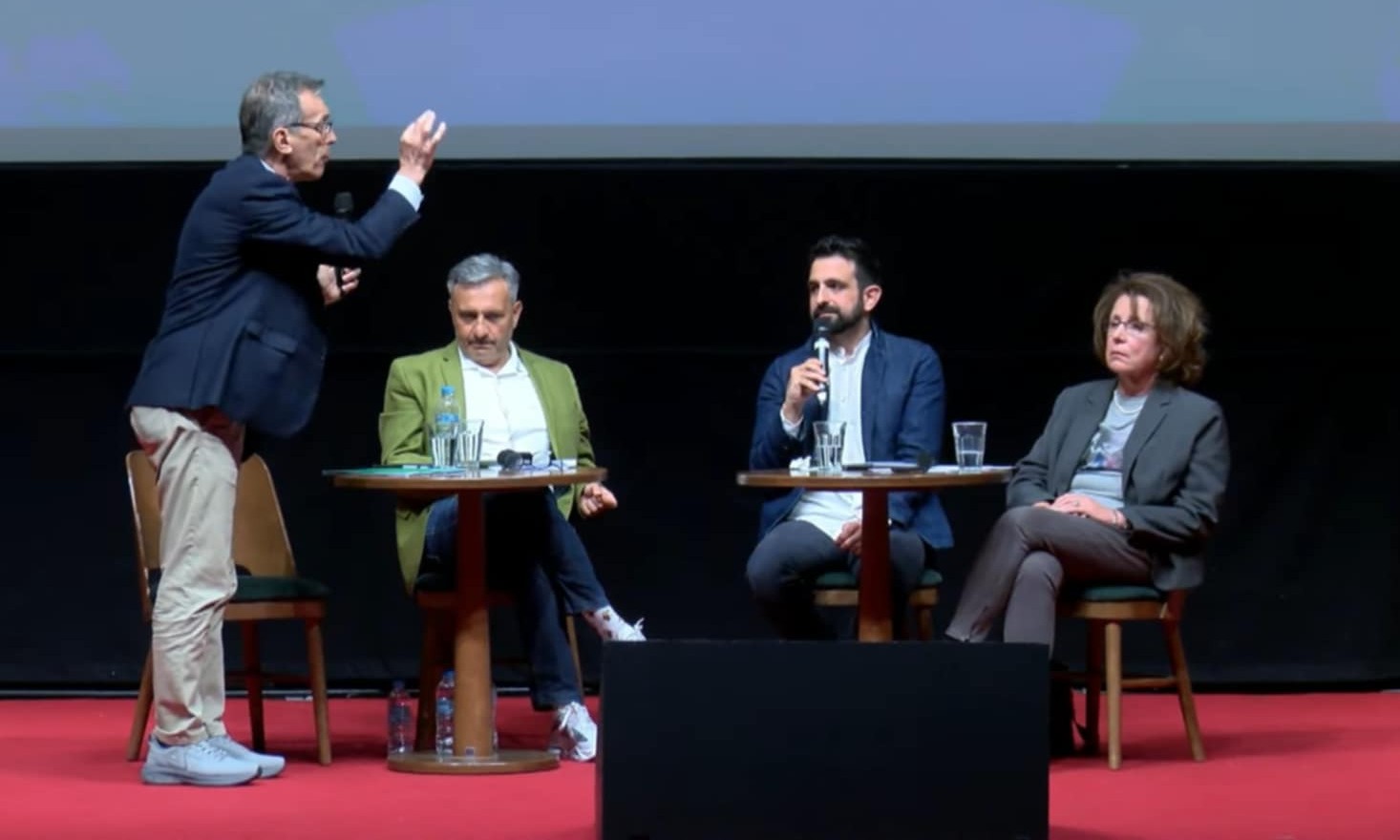 «Σταματήστε τους τραμπούκους – Να ζητήσετε συγνώμη»! Ξέφυγε η συζήτηση για τη ΔΕΘ