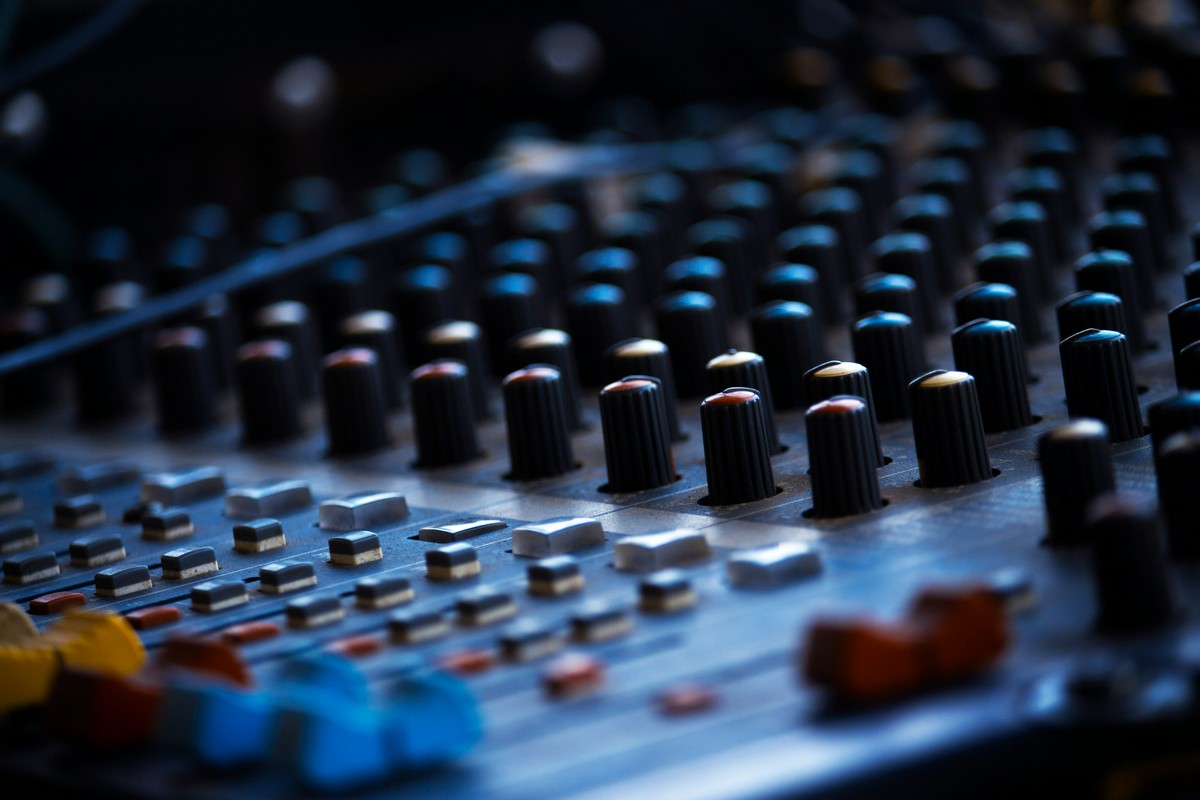 Στα ύψη τα ντεσιμπέλ σε καταστήματα της Θεσσαλονίκης – Πάνω από 10 συλλήψεις