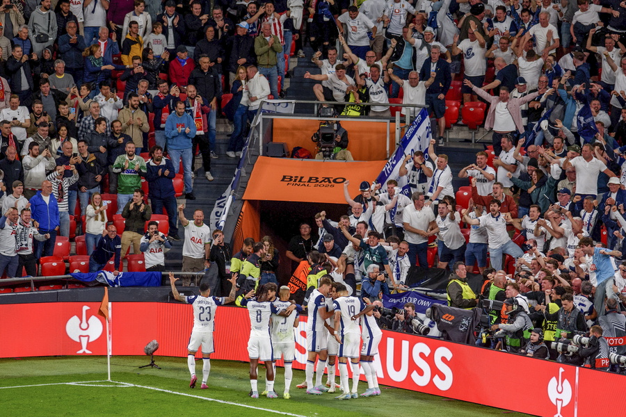 Η Τότεναμ το «σήκωσε» μετά από 41 χρόνια (ΦΩΤΟ+VIDEO)