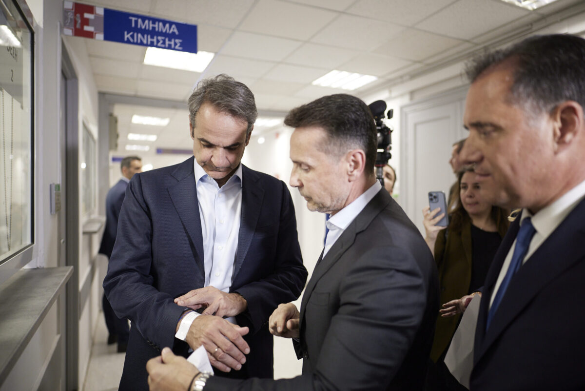 Στον «Ευαγγελισμό» ο Μητσοτάκης – Ενημερώθηκε για την εφαρμογή της πιλοτικής δράσης ιχνηλάτησης περιστατικών στο ΤΕΠ (ΦΩΤΟ)