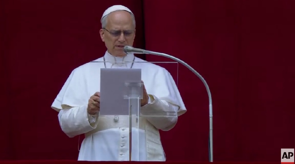 Πάπας Λέων ΙΔ’: Η πρώτη προσευχή του στο Βατικανό – «Τέλος ο πόλεμος, ποτέ ξανά» (VIDEO)