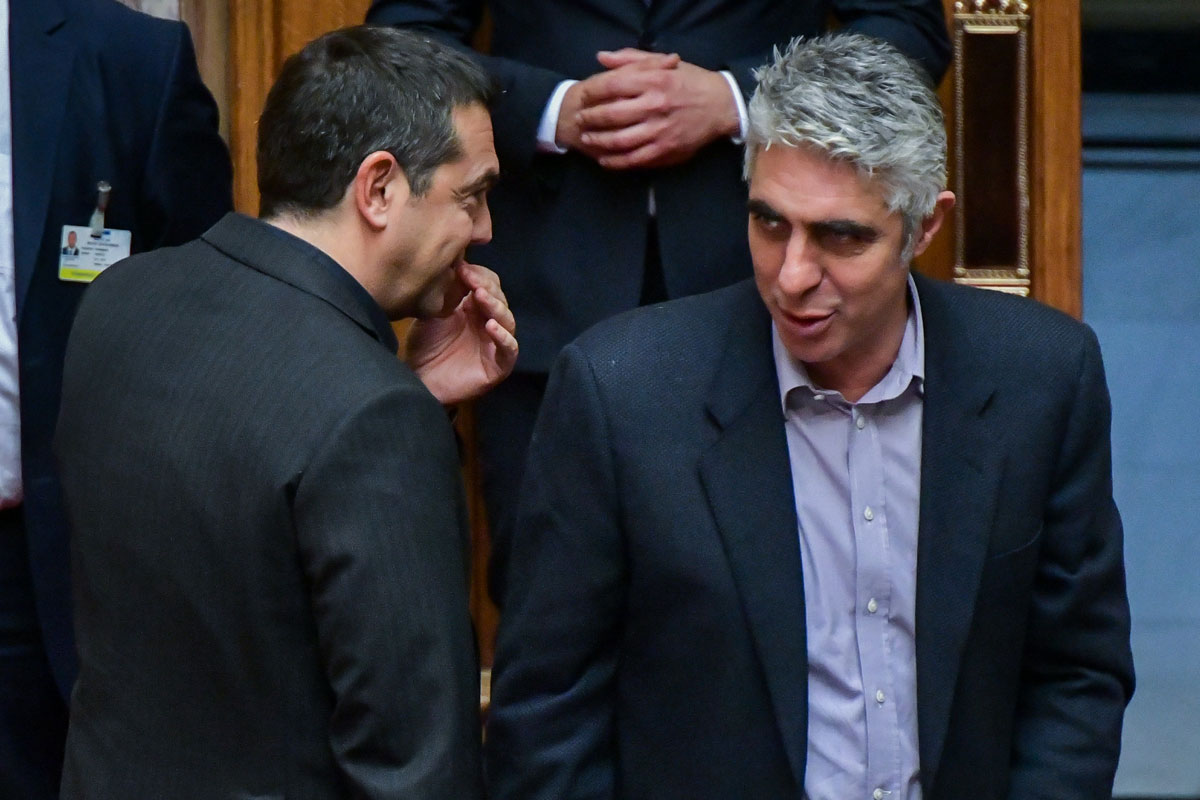 Γιώργος Τσίπρας: Ο Ξάδερφος Που Ποτέ Δεν Ζήτησες (Αλλά Έμεινε 10 Χρόνια)