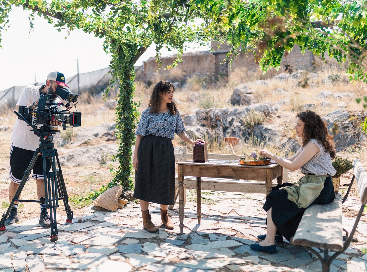 «Το Σπίτι Δίπλα Στο Ποτάμι»: Οι ηρωίδες της νέας σειράς του Alpha μιλούν πρώτη φορά για τους ρόλους τους (VIDEO)