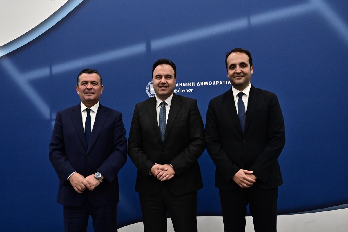 Μπουκώρος: Βάζω τελεία για να μη χαλάσω το κλίμα