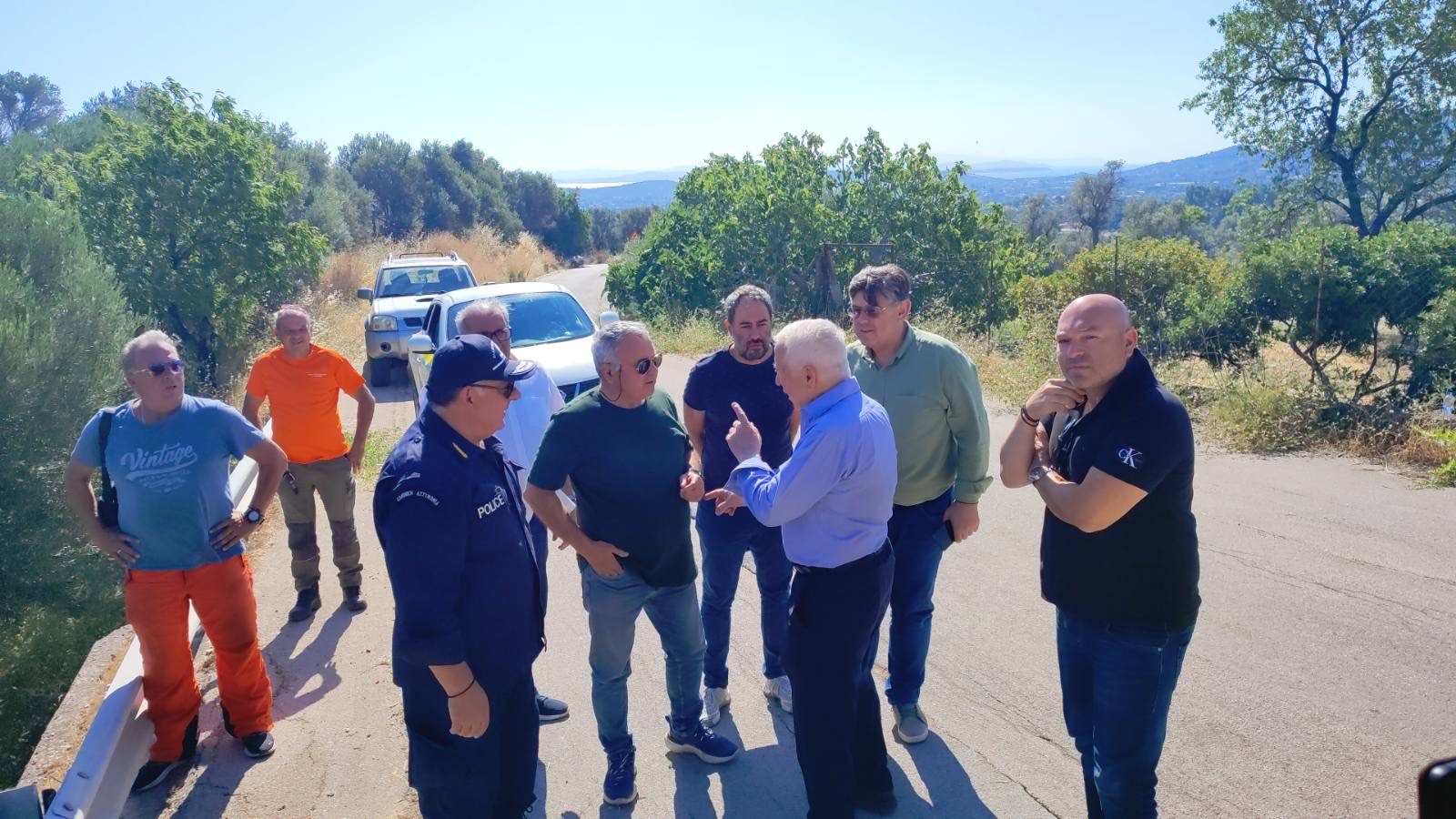 Χίος: Κλιμάκιο του ΠΑΣΟΚ στις πληγείσες περιοχές από την πυρκαγιά