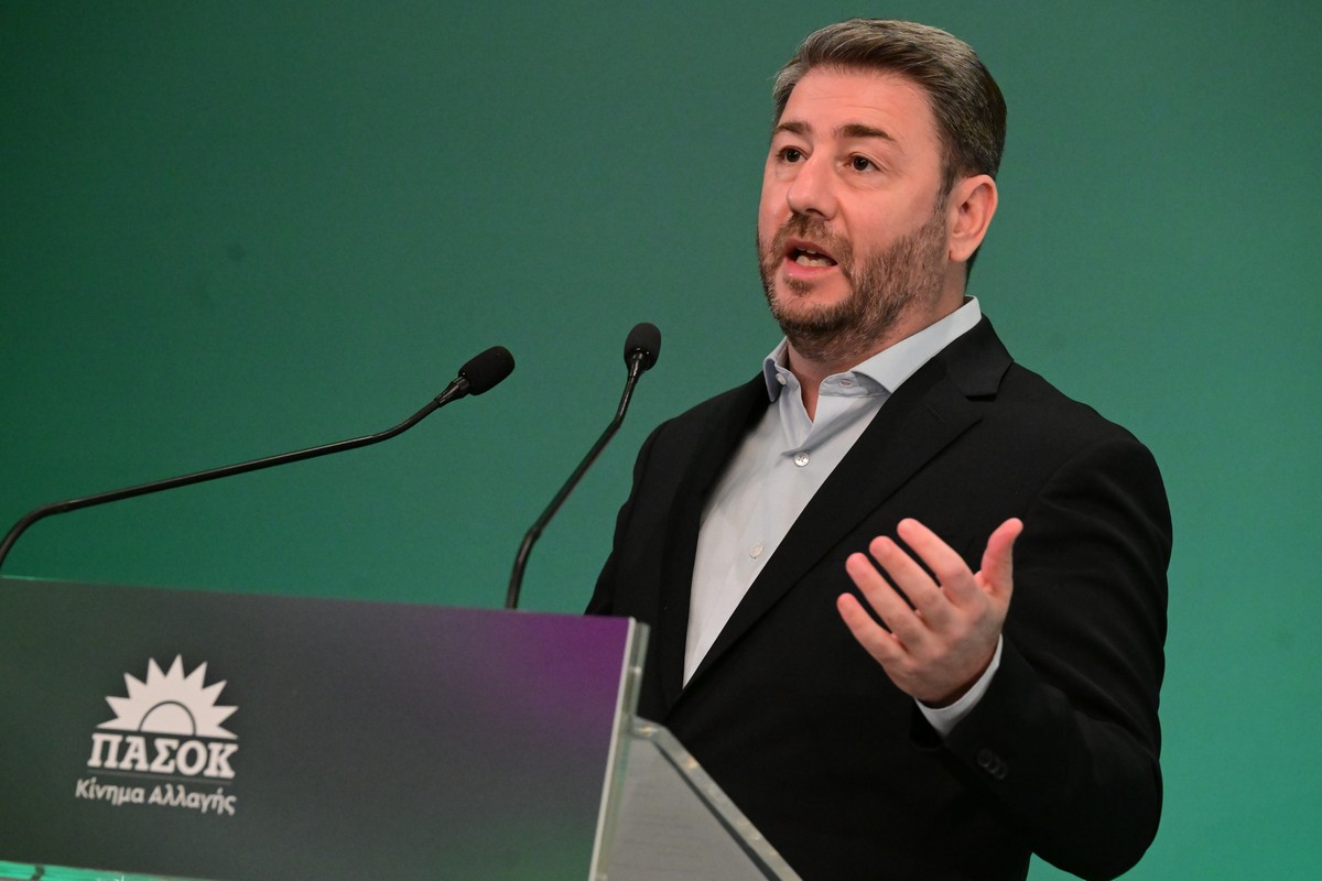 ΠΑΣΟΚ: Προανακριτική για υπουργούς, όχι για Μητσοτάκη – Γιατί βλέπουν πολιτικές ευθύνες και τι προσάπτουν στον Πρωθυπουργό  