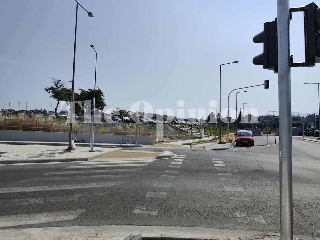 Νέα Ελβετία: Ολοκληρώθηκε η τοποθέτηση των φαναριών – Πότε λειτουργούν (ΦΩΤΟ)