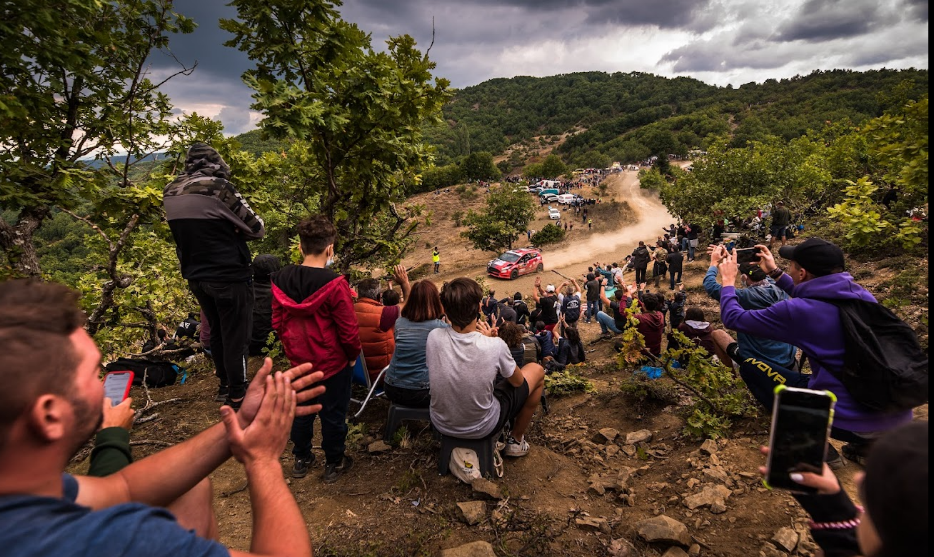 Γιορτή υποδοχής του ΕΚΟ Ράλλυ Ακρόπολις στη Ρούμελη